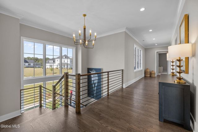 7 Gregory Court, Saratoga Springs, NY 12866