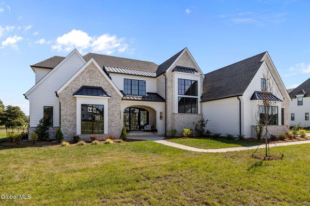 7 Gregory Court, Saratoga Springs, NY 12866