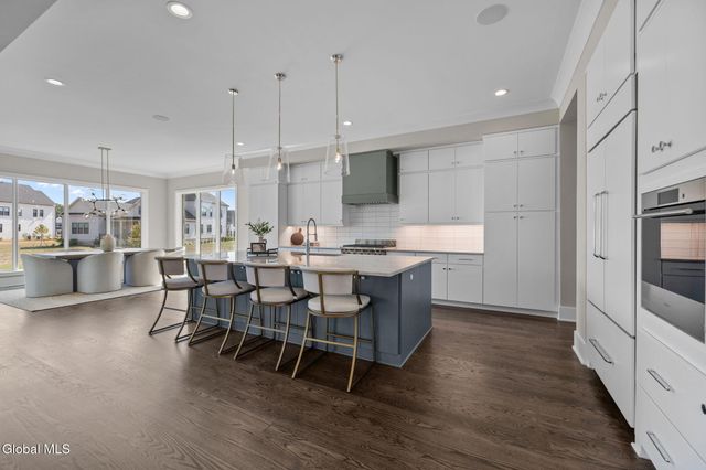 7 Gregory Court, Saratoga Springs, NY 12866