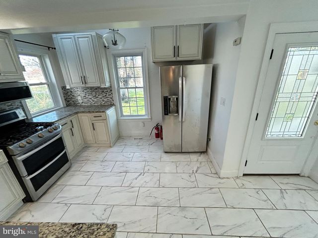6528 PARNELL AVE, Baltimore, MD 21222