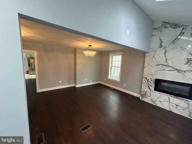 6528 PARNELL AVE, Baltimore, MD 21222