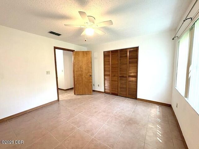 910 Big Tree Rd Apt 4-2, South Daytona, FL 32119