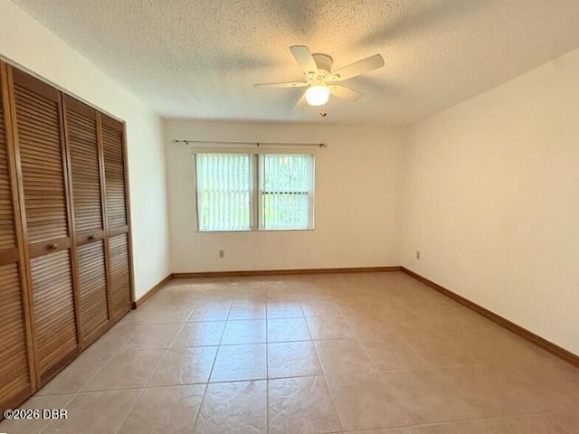 910 Big Tree Rd Apt 4-2, South Daytona, FL 32119