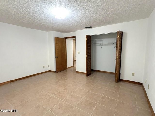 910 Big Tree Rd Apt 4-2, South Daytona, FL 32119