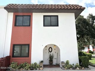 910 Big Tree Rd Apt 4-2, South Daytona, FL 32119