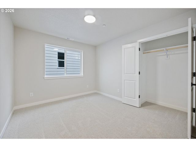 2557 Se 58TH Ave, Portland, OR 97206