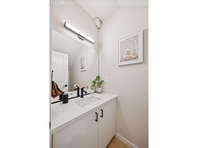 2557 Se 58TH Ave, Portland, OR 97206