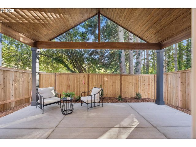 2557 Se 58TH Ave, Portland, OR 97206