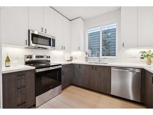 2557 Se 58TH Ave, Portland, OR 97206