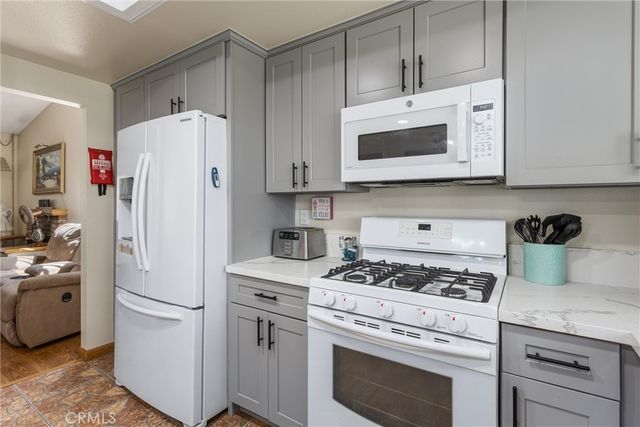 7554 Willow Way, Highland, CA 92346