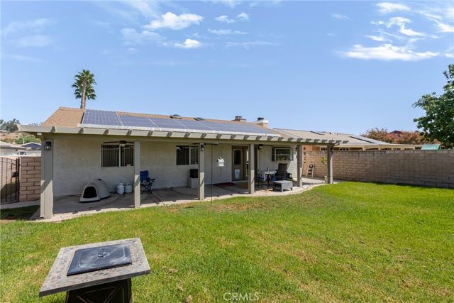 7554 Willow Way, Highland, CA 92346