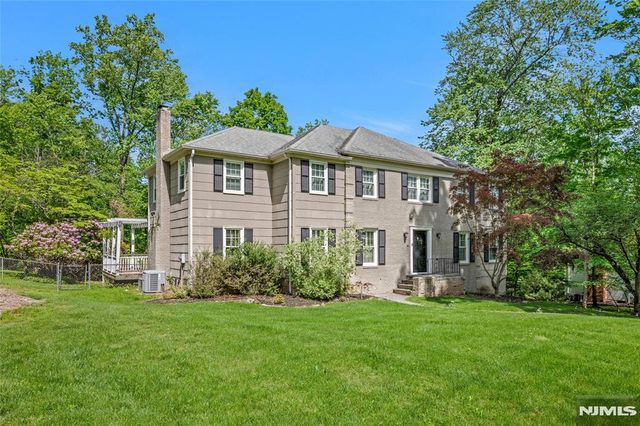 9 Wooded Hill Lane, Randolph Township, NJ 07869