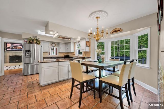 9 Wooded Hill Lane, Randolph Township, NJ 07869