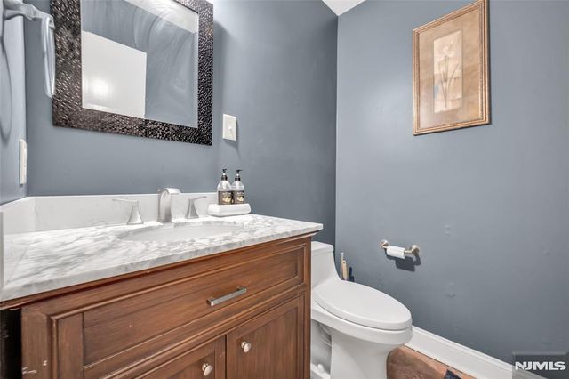 9 Wooded Hill Lane, Randolph Township, NJ 07869