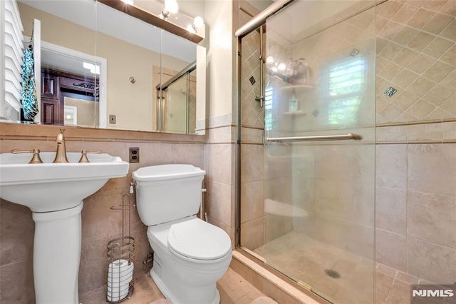 9 Wooded Hill Lane, Randolph Township, NJ 07869