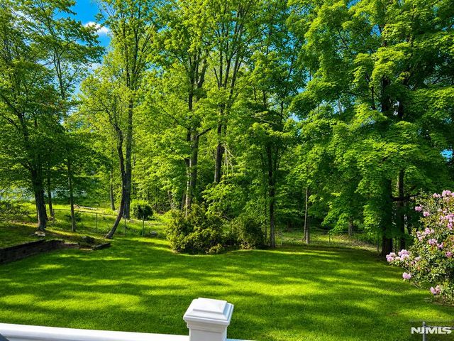 9 Wooded Hill Lane, Randolph Township, NJ 07869