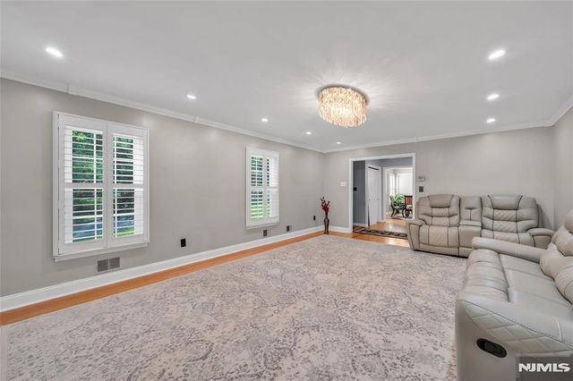 9 Wooded Hill Lane, Randolph Township, NJ 07869