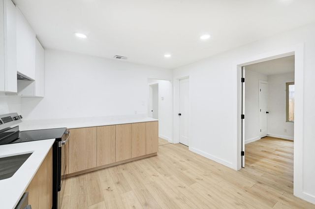 2404 Santa Rita ST, Austin, TX 78702