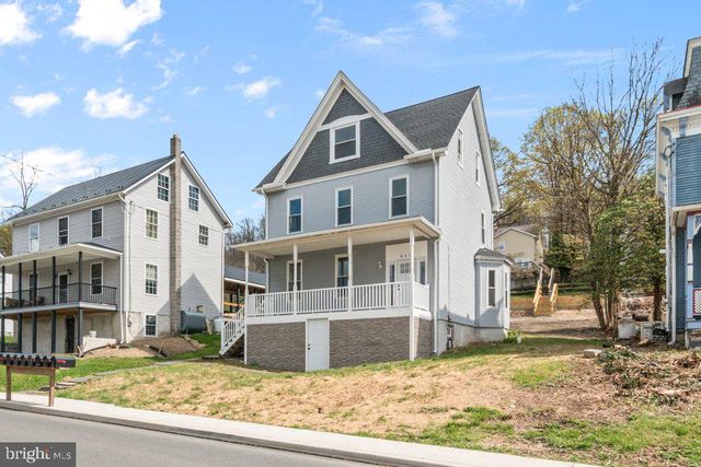 910 MAIN ST, Delta, PA 17314