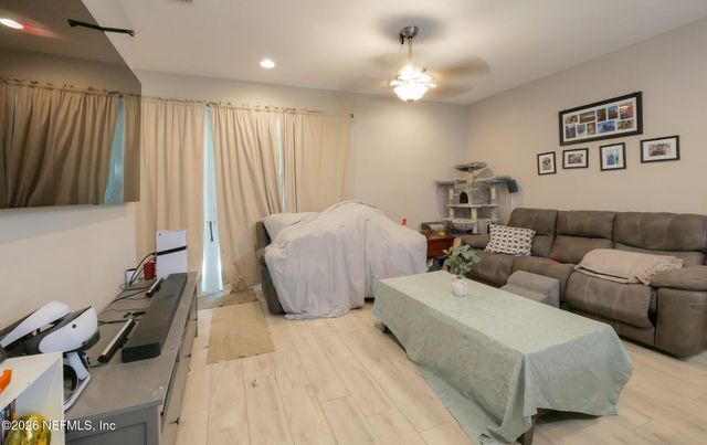 9454 SCAUP Way, Jacksonville, FL 32218