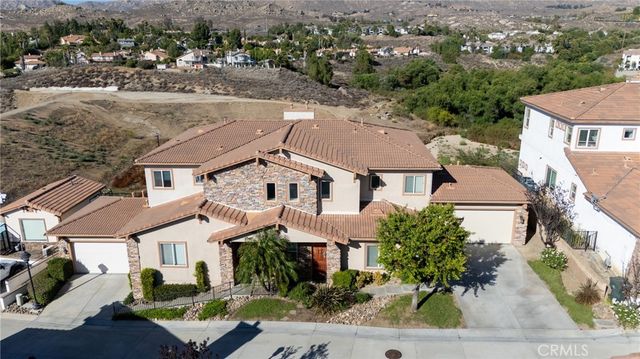 585 Via Pueblo, Riverside, CA 92507