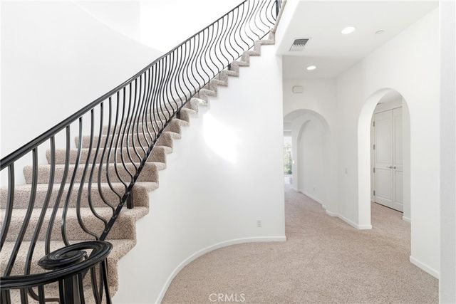 585 Via Pueblo, Riverside, CA 92507