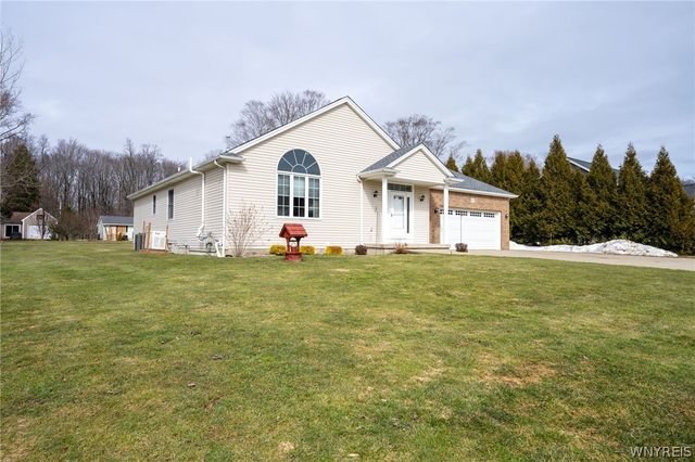 3050 Hillbrook Drive, Eden, NY 14057