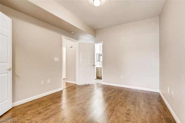 8425 Running Deer Avenue 102, Las Vegas, NV 89145