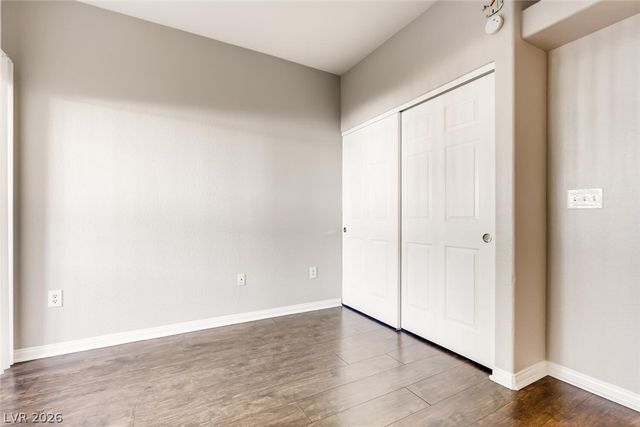 8425 Running Deer Avenue 102, Las Vegas, NV 89145