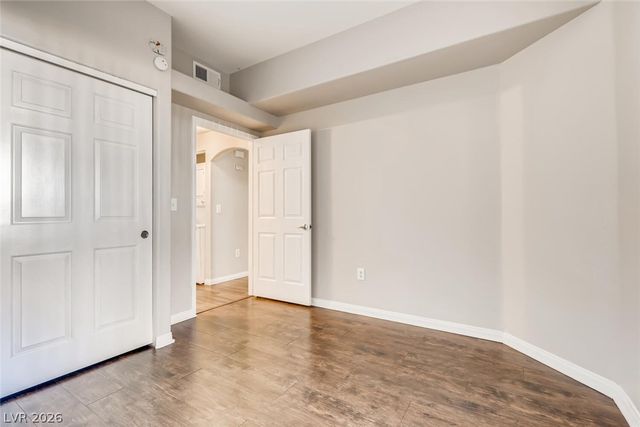 8425 Running Deer Avenue 102, Las Vegas, NV 89145