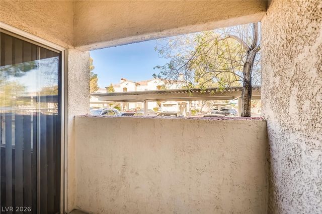 8425 Running Deer Avenue 102, Las Vegas, NV 89145