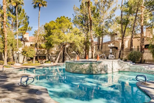 8425 Running Deer Avenue 102, Las Vegas, NV 89145