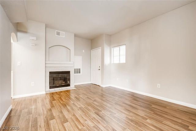 8425 Running Deer Avenue 102, Las Vegas, NV 89145