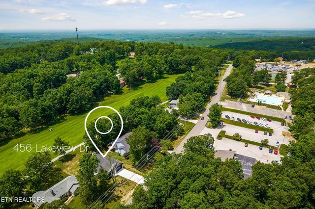 456 Lakeview Drive, Crossville, TN 38558