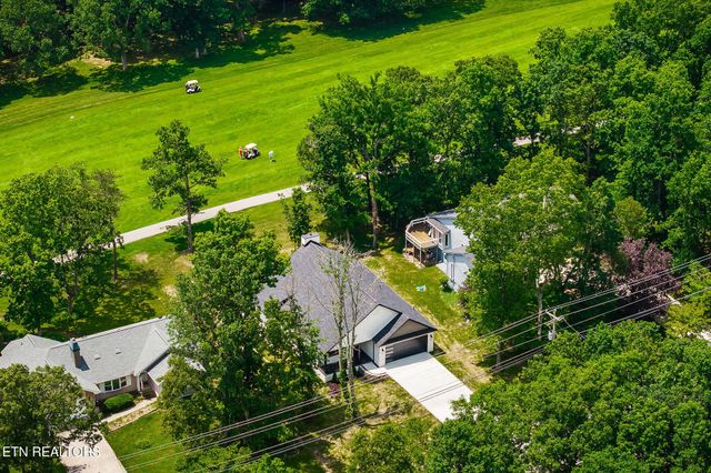 456 Lakeview Drive, Crossville, TN 38558