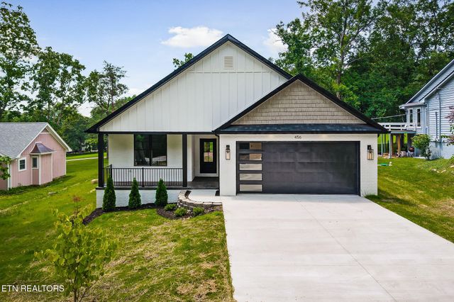 456 Lakeview Drive, Crossville, TN 38558