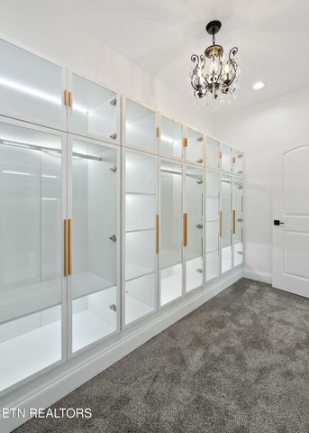 456 Lakeview Drive, Crossville, TN 38558