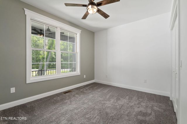 456 Lakeview Drive, Crossville, TN 38558