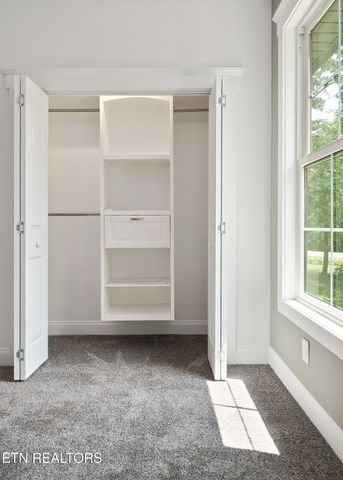 456 Lakeview Drive, Crossville, TN 38558