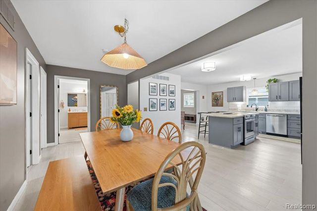 1475 N Irish Road, Davison, MI 48423
