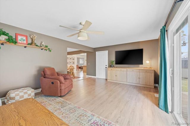 1475 N Irish Road, Davison, MI 48423