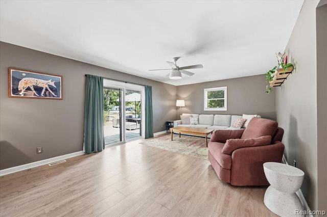 1475 N Irish Road, Davison, MI 48423
