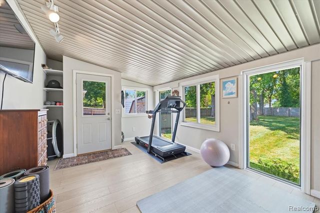 1475 N Irish Road, Davison, MI 48423