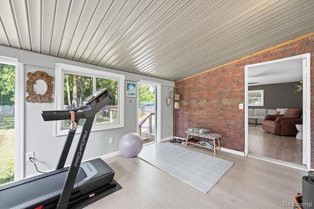 1475 N Irish Road, Davison, MI 48423