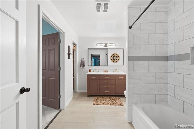1475 N Irish Road, Davison, MI 48423