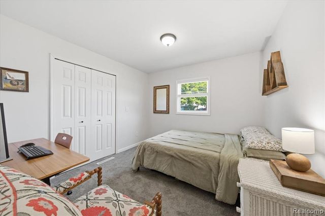 1475 N Irish Road, Davison, MI 48423