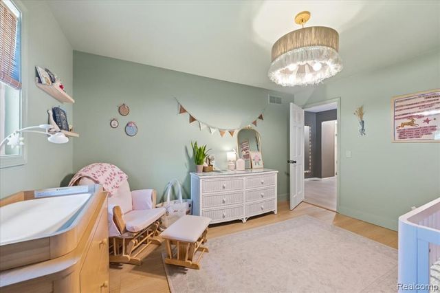 1475 N Irish Road, Davison, MI 48423