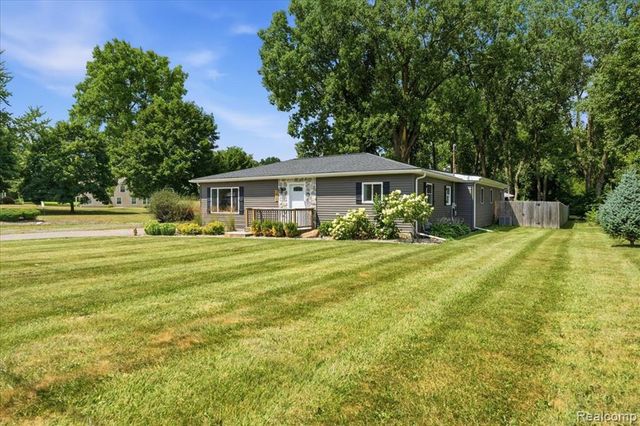 1475 N Irish Road, Davison, MI 48423