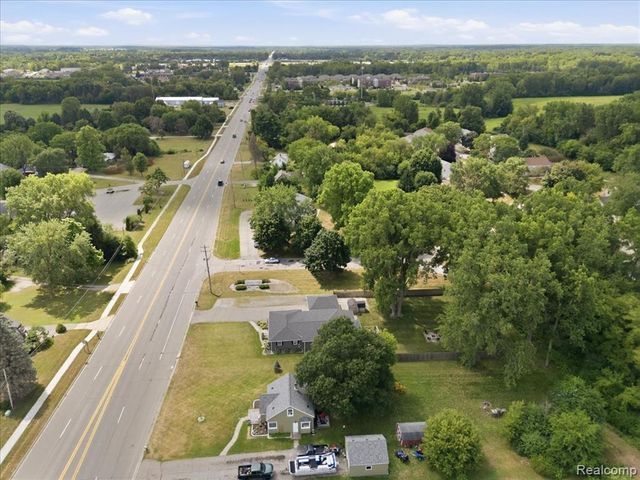 1475 N Irish Road, Davison, MI 48423