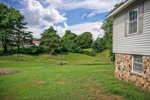 87 Camp Overton Rd, Rock Island, TN 38581